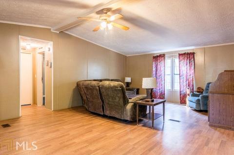 302 Pittman Dr, Toccoa, GA 30577 photo 3