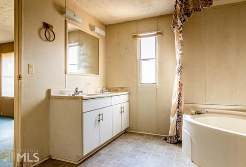 302 Pittman Dr, Toccoa, GA 30577 photo 11