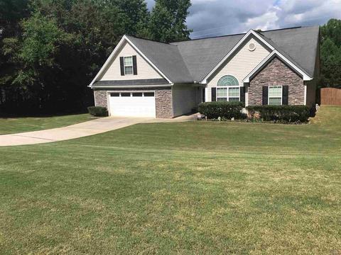 105 Dodgen Place Dr, Hampton, GA 30228 photo 1