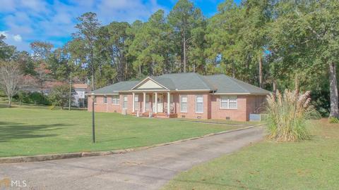 1805 Pine Forest Cir, Dublin, GA 31021 photo 2