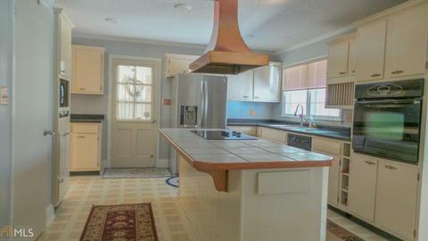 1805 Pine Forest Cir, Dublin, GA 31021 photo 9