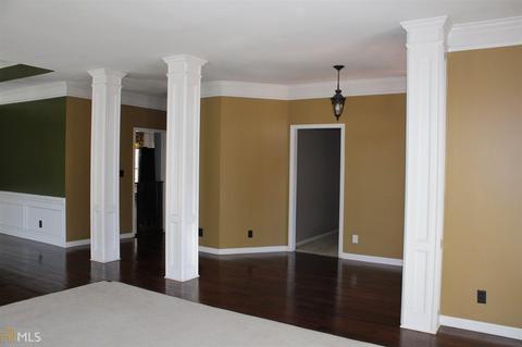 220 Village Dr, Lagrange, GA 30240 photo 14