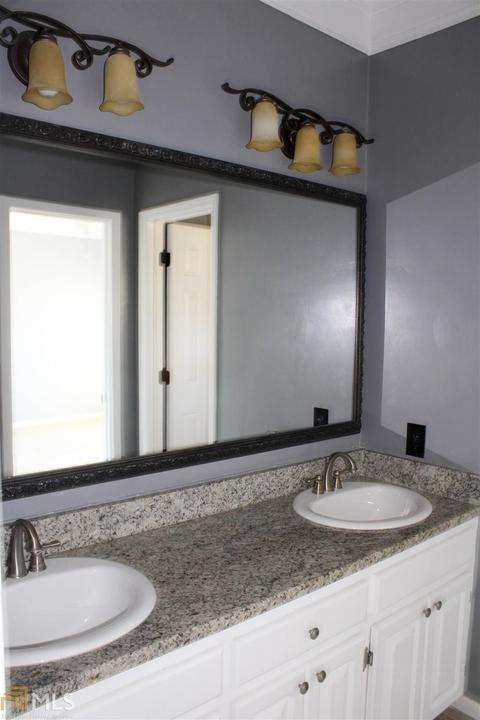 220 Village Dr, Lagrange, GA 30240 photo 60