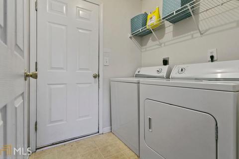 662 Lakes Cir, Lithonia, GA 30058 photo 8