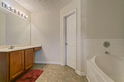 662 Lakes Cir, Lithonia, GA 30058 photo 15