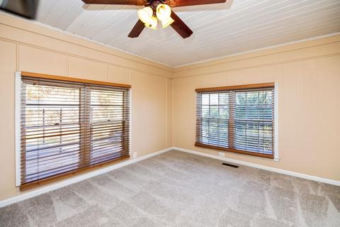 5966 W Point Rd, Lagrange, GA 30240 photo 6