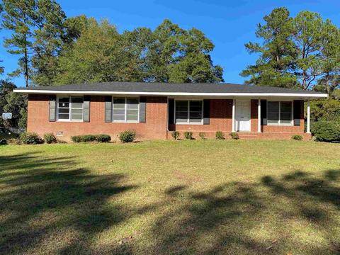 704 Victoria Cir, Dublin, GA 31021 photo 1