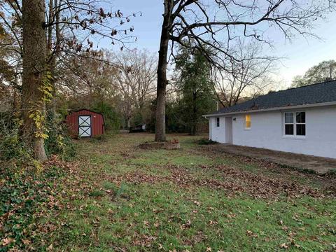 379 Valley Dr, Toccoa, GA 30577 photo 4