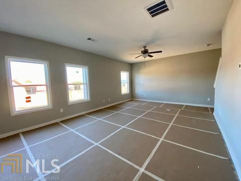93 Richmond Dr, Lagrange, GA 30240 photo 4