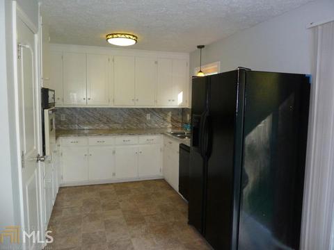 150 Fleeta Dr, Covington, GA 30016 photo 4