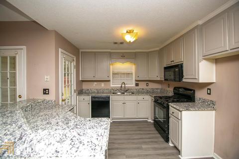 613 Lynchburg St, Hampton, GA 30228 photo 5