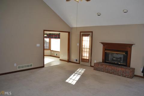 203 Compton Ct, Mcdonough, GA 30252 photo 4