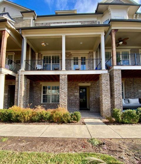 2421 Gatebury Cir, Chamblee, GA 30341 photo 2