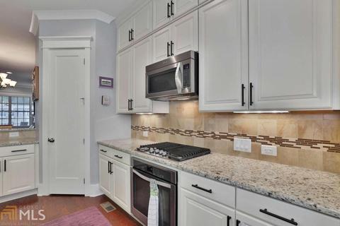 2421 Gatebury Cir, Chamblee, GA 30341 photo 10