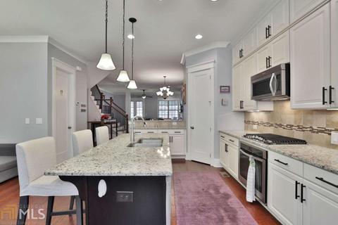 2421 Gatebury Cir, Chamblee, GA 30341 photo 9