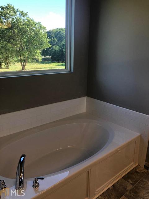 232 Cedar Dr, Pendergrass, GA 30567 photo 6