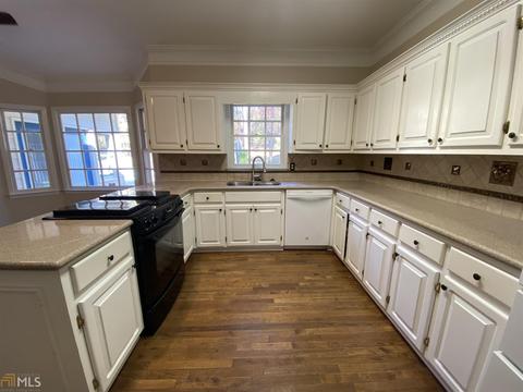 208 Village Dr, Lagrange, GA 30241 photo 17