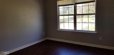 35 Lakeside Cir, Covington, GA 30016 photo 4