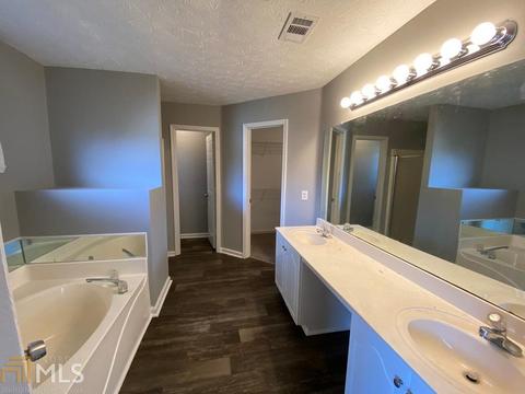 3985 Fallbrook Dr, Duluth, GA 30096 photo 5