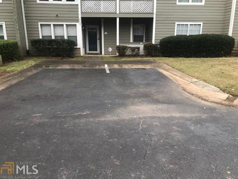 6427 Oakleaf Way, Morrow, GA 30260 photo 2