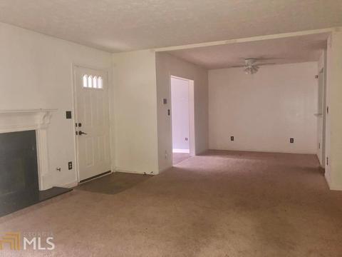 6427 Oakleaf Way, Morrow, GA 30260 photo 4