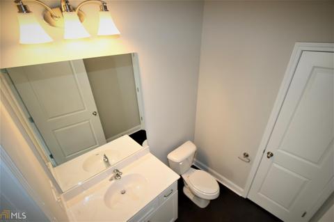 423 Lago Ct, Lagrange, GA 30241 photo 13