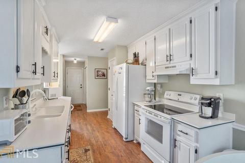 1233 Eagles Pass, Mcdonough, GA 30253 photo 6