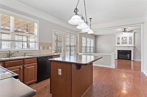 560 Midhurst Pl, Suwanee, GA 30024 photo 14