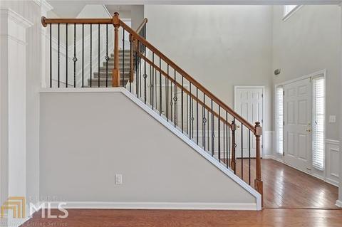 560 Midhurst Pl, Suwanee, GA 30024 photo 9