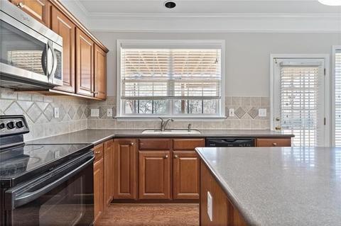 560 Midhurst Pl, Suwanee, GA 30024 photo 15