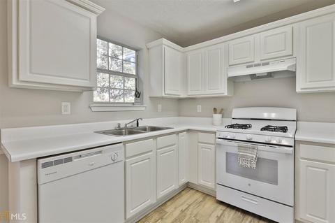 121 Elmwood Dr, Hampton, GA 30228 photo 18