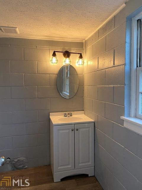 511 Pine Forest St, Dublin, GA 31021 photo 11