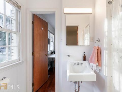 2470 Woodside Way, Chamblee, GA 30341 photo 10