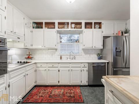 2470 Woodside Way, Chamblee, GA 30341 photo 2