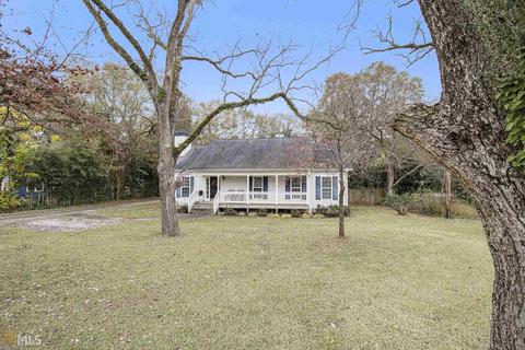 112 Grove St, Barnesville, GA 30204 photo 3
