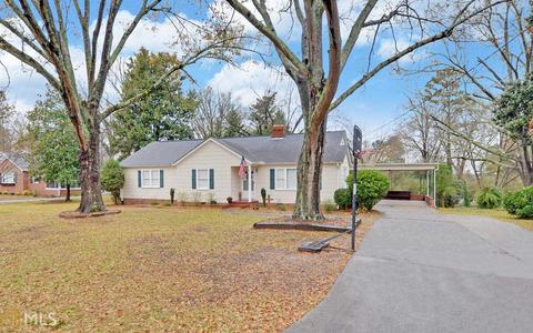 155 Bellvue Dr, Toccoa, GA 30577 photo 3