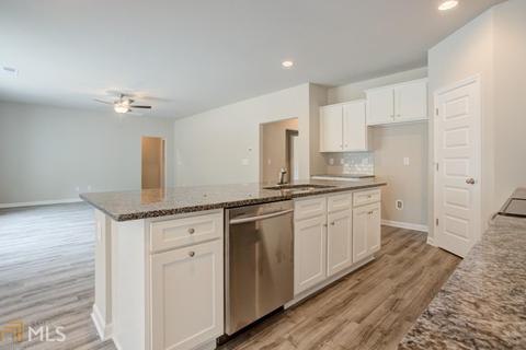 135 Bingley Ct, Covington, GA 30016 photo 10