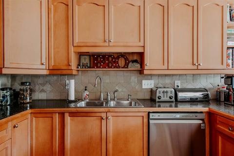 3916 Whitney Park Dr, Duluth, GA 30096 photo 10