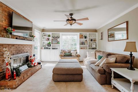 3916 Whitney Park Dr, Duluth, GA 30096 photo 6