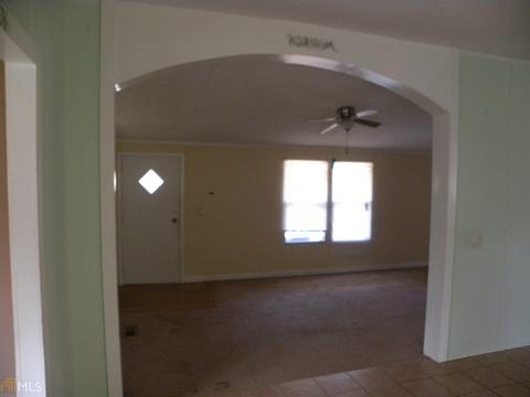 125 Ambers Ln, Commerce, GA 30530 photo 4