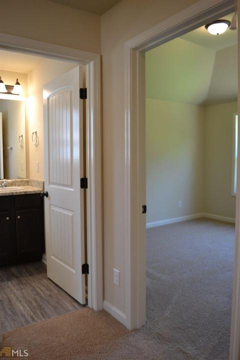 132 Clear Water Dr, Jackson, GA 30233 photo 28