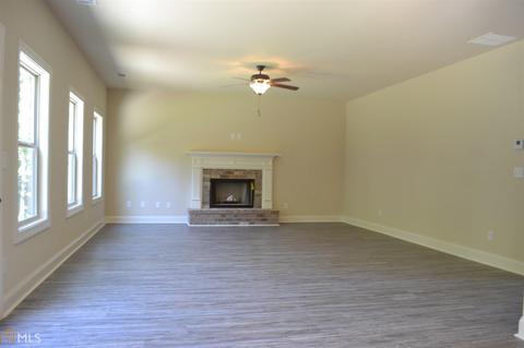 132 Clear Water Dr, Jackson, GA 30233 photo 3