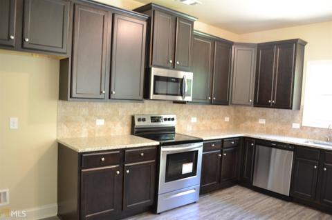 132 Clear Water Dr, Jackson, GA 30233 photo 4