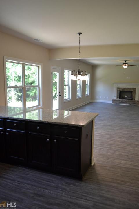 132 Clear Water Dr, Jackson, GA 30233 photo 5