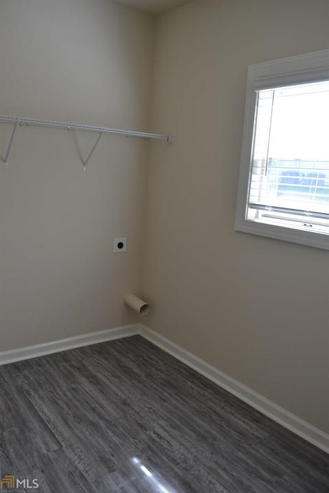 132 Clear Water Dr, Jackson, GA 30233 photo 6