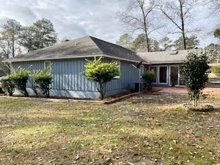 310 Regency Cir, Dublin, GA 31021 photo 4