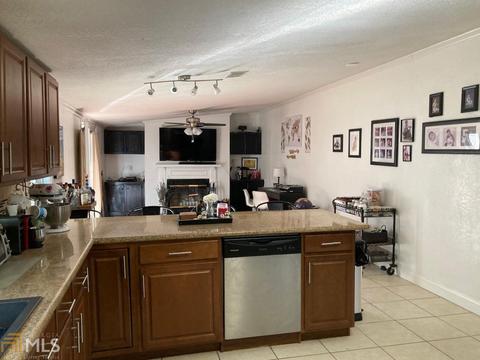 456 Edgewater Dr, Byron, GA 31008 photo 5
