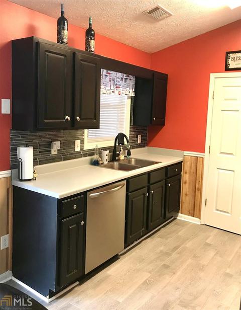 437 Hampton Green Dr, Lagrange, GA 30240 photo 10