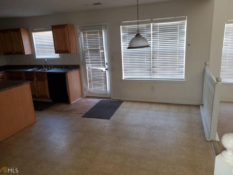 384 Thompson Ct, Hampton, GA 30228 photo 12