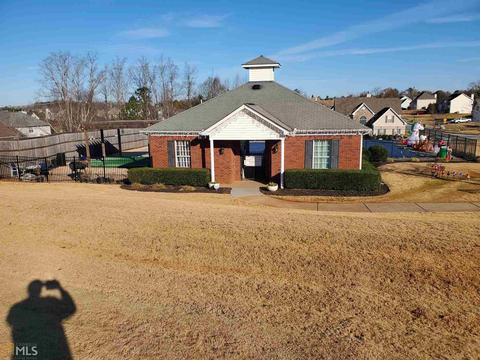 384 Thompson Ct, Hampton, GA 30228 photo 8